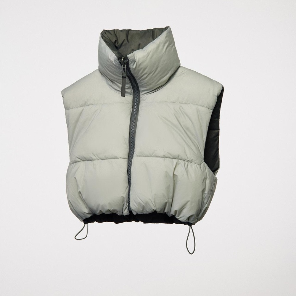 Brand new Quilted Zara vest Reversible Khaki short
